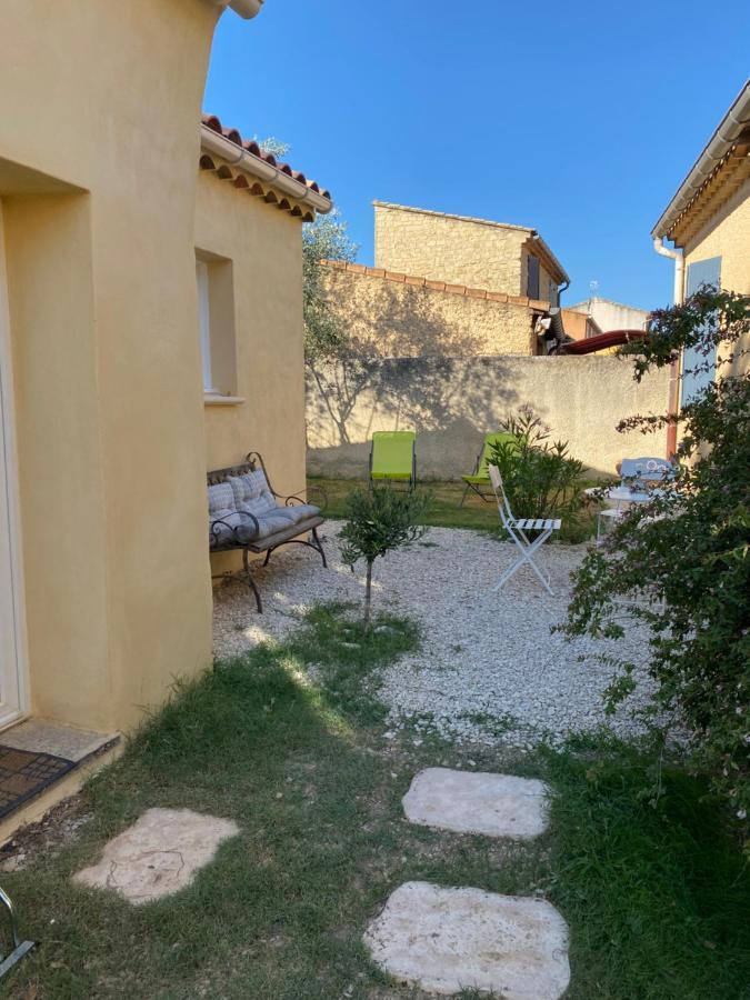 Lou Sabai Au Pied Des Dentelles De Montmirail, Piscine Partagee Apartment *